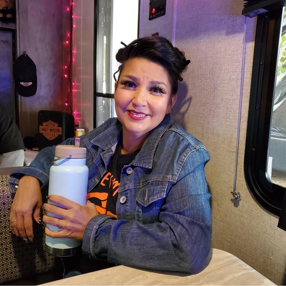 Meet your Posher, Isabel - Picture 4 of 4